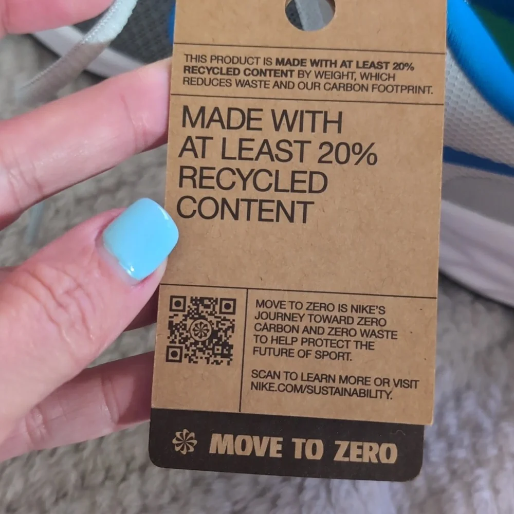 Nike Revolution 6 Big Kids' Road Running Shoes - Picture 3 of 7